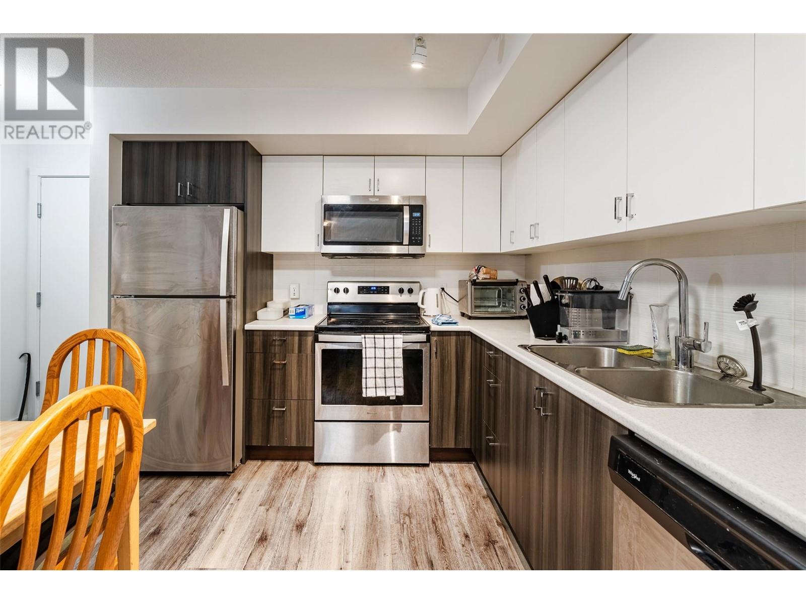 655 Academy Way Unit# 110, Kelowna, British Columbia  V1V 3A4 - Photo 2 - 10346283