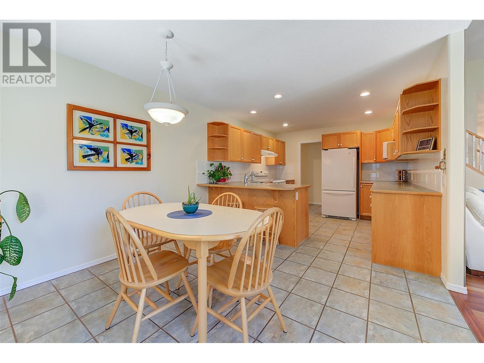 1051 Chilcotin Crescent, Kelowna, British Columbia  V1V 2L7 - Photo 10 - 10346542