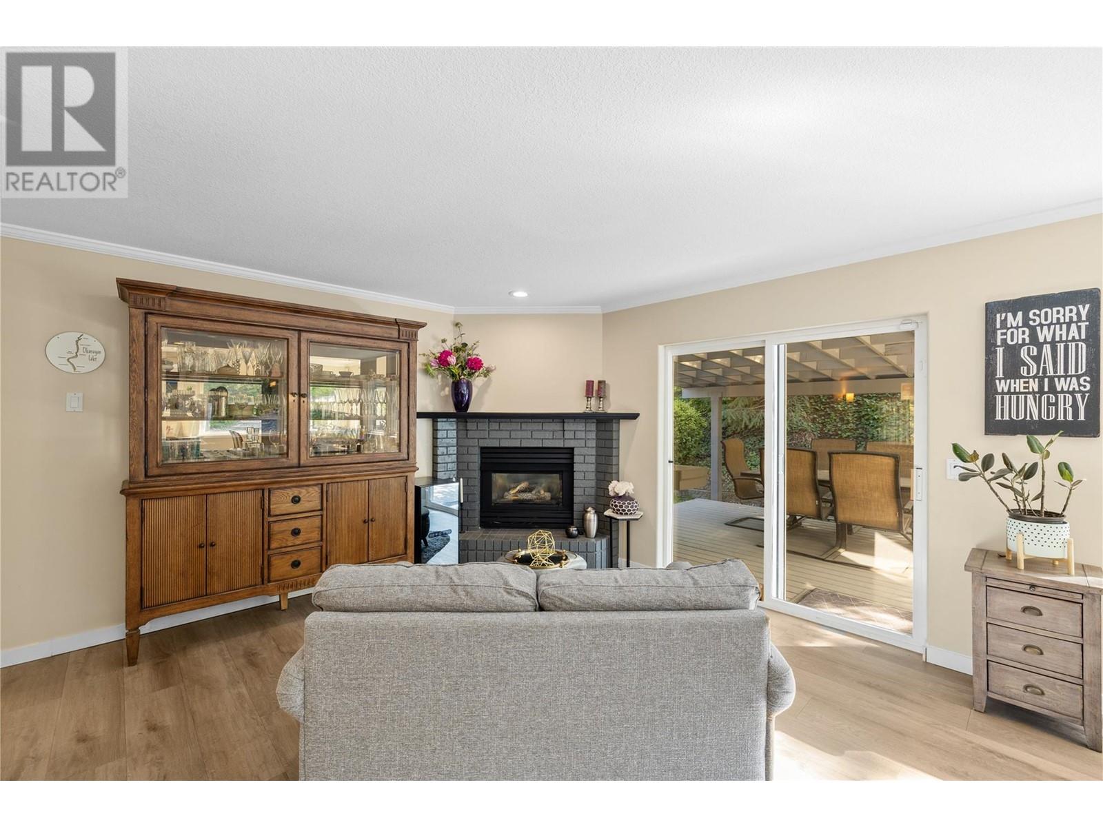 959 Purcell Court, Kelowna, British Columbia  V1V 1N7 - Photo 4 - 10346289