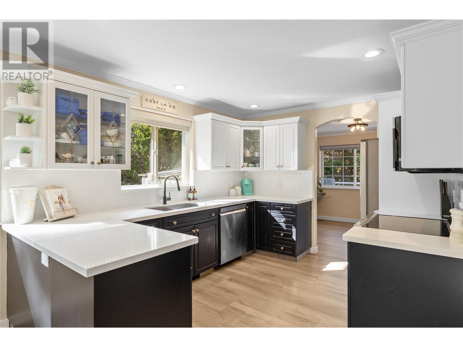 959 Purcell Court, Kelowna, British Columbia  V1V 1N7 - Photo 8 - 10346289