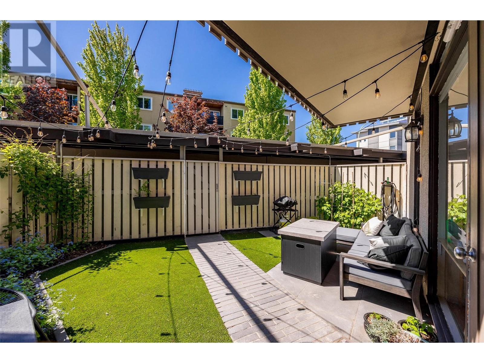 353 Boyce Crescent Unit# 6, Kelowna, British Columbia  V1Y 5Z7 - Photo 1 - 10345595
