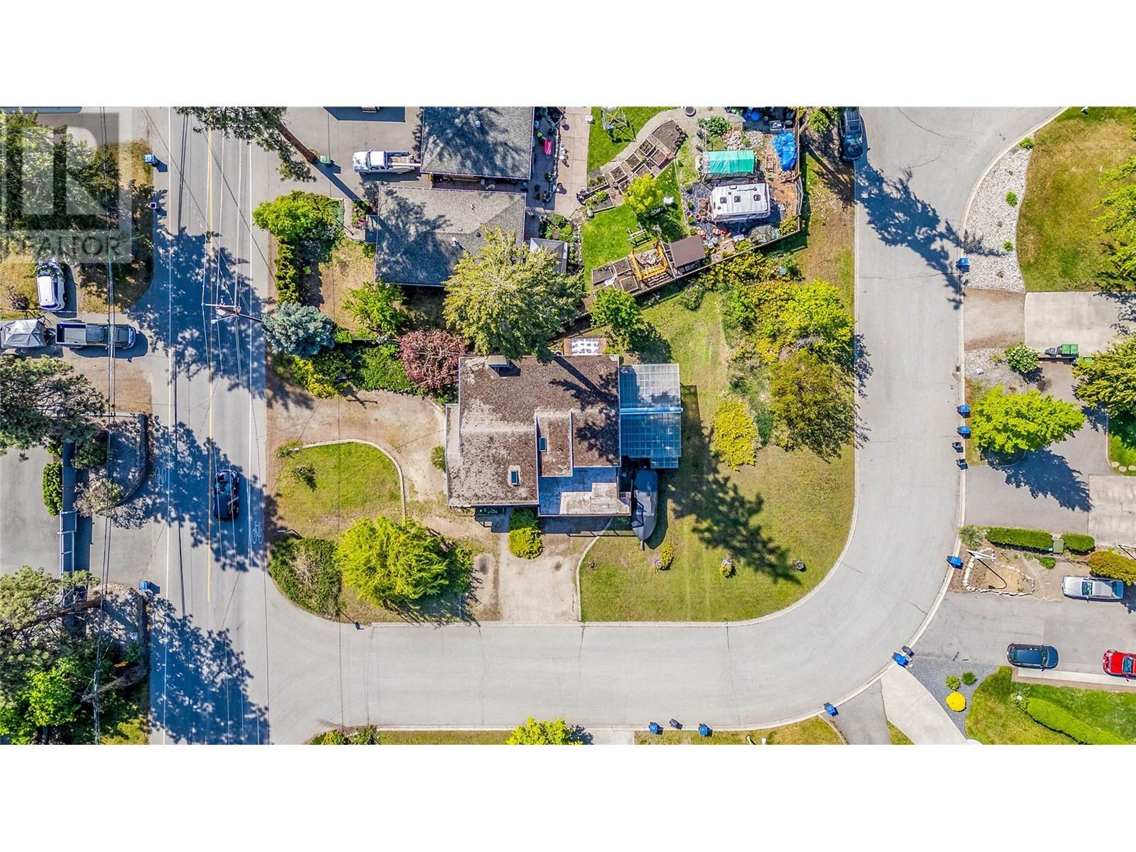 770 Raymer Road, Kelowna, British Columbia  V1W 1H8 - Photo 30 - 10346431