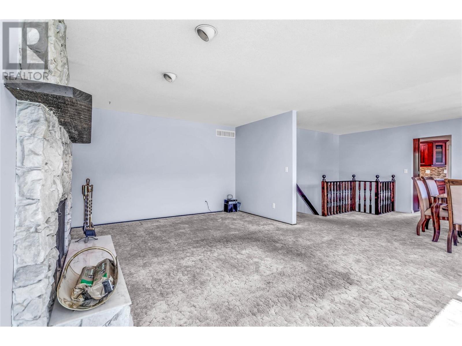 770 Raymer Road, Kelowna, British Columbia  V1W 1H8 - Photo 7 - 10346431