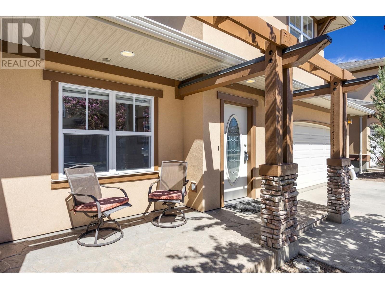 1055 Aberdeen Drive Unit# 4, Kamloops, British Columbia  V1S 2A7 - Photo 2 - 10346607