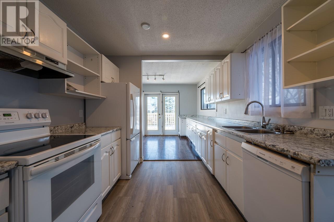 960 Todd Road, Kamloops, British Columbia  V2C 5B2 - Photo 3 - 10346596