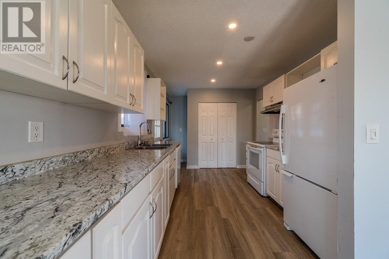 960 Todd Road, Kamloops, British Columbia  V2C 5B2 - Photo 4 - 10346596