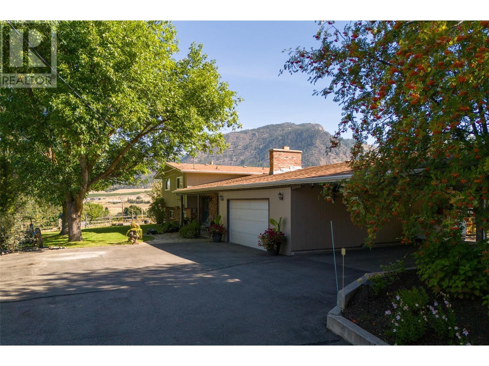 2351 Gallagher Road, Kelowna, British Columbia  V1P 1G9 - Photo 1 - 10345141
