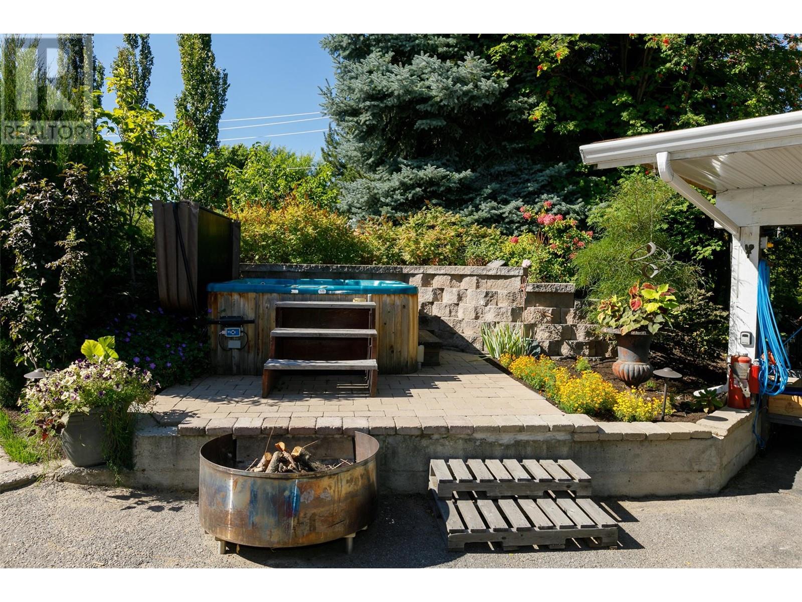 2351 Gallagher Road, Kelowna, British Columbia  V1P 1G9 - Photo 25 - 10345141