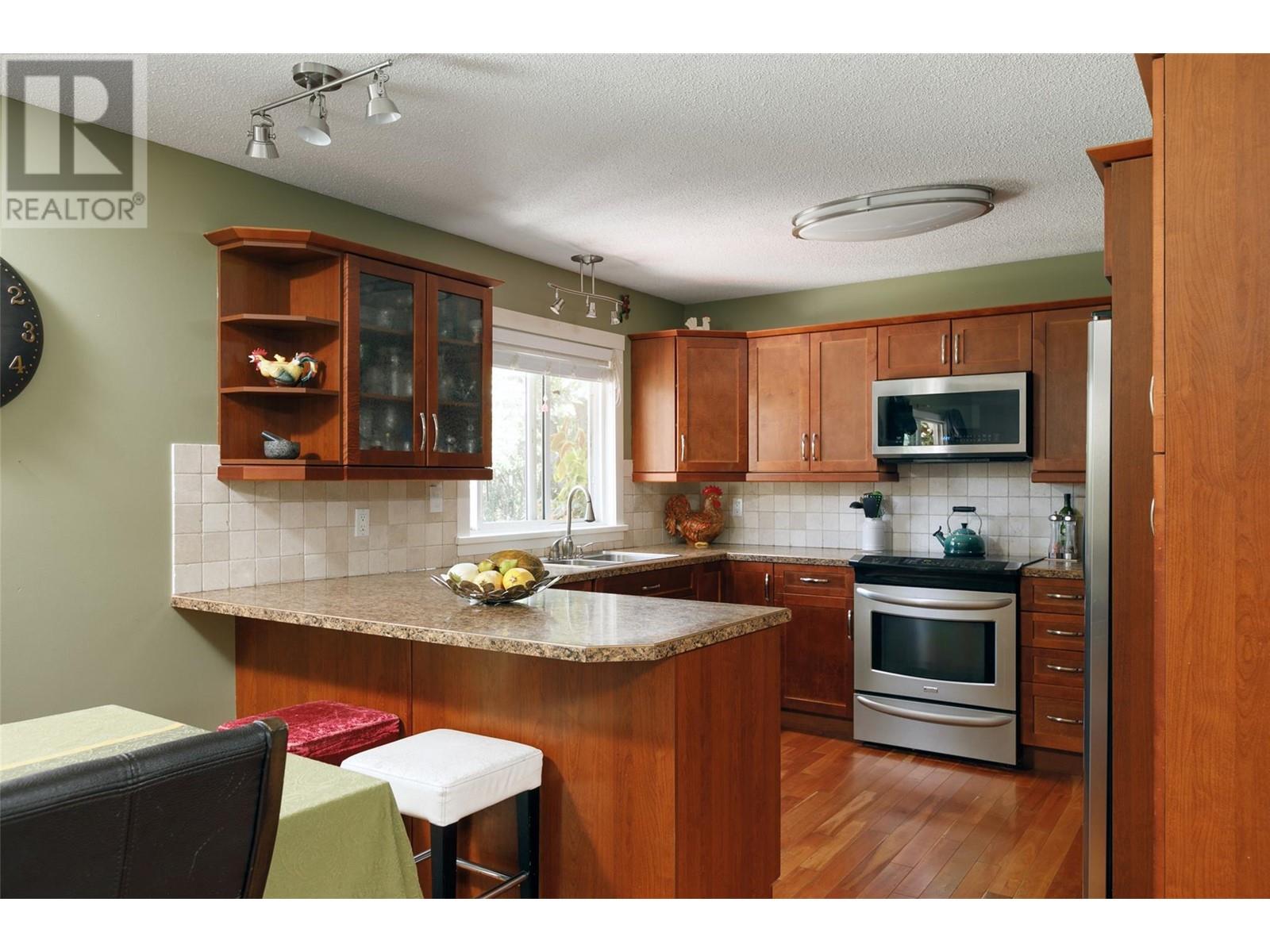 2351 Gallagher Road, Kelowna, British Columbia  V1P 1G9 - Photo 7 - 10345141