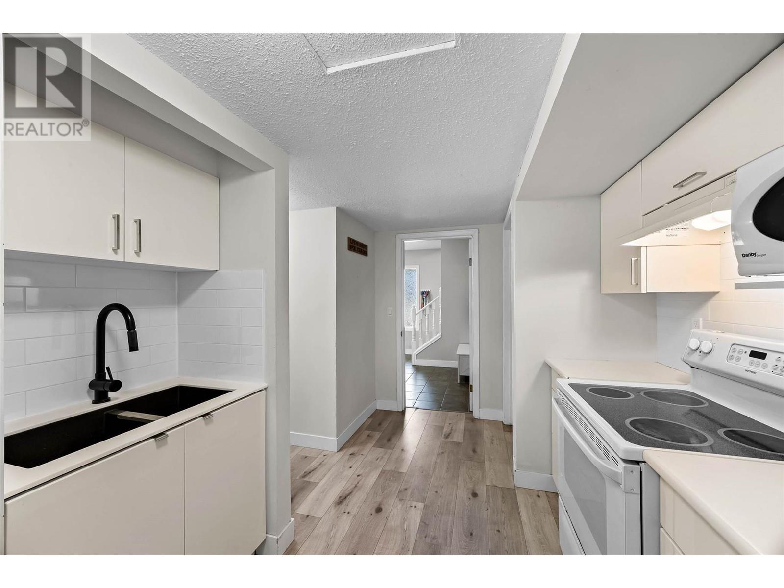 1425 Stratford Place, Kamloops, British Columbia  V2B 8E2 - Photo 27 - 10346569