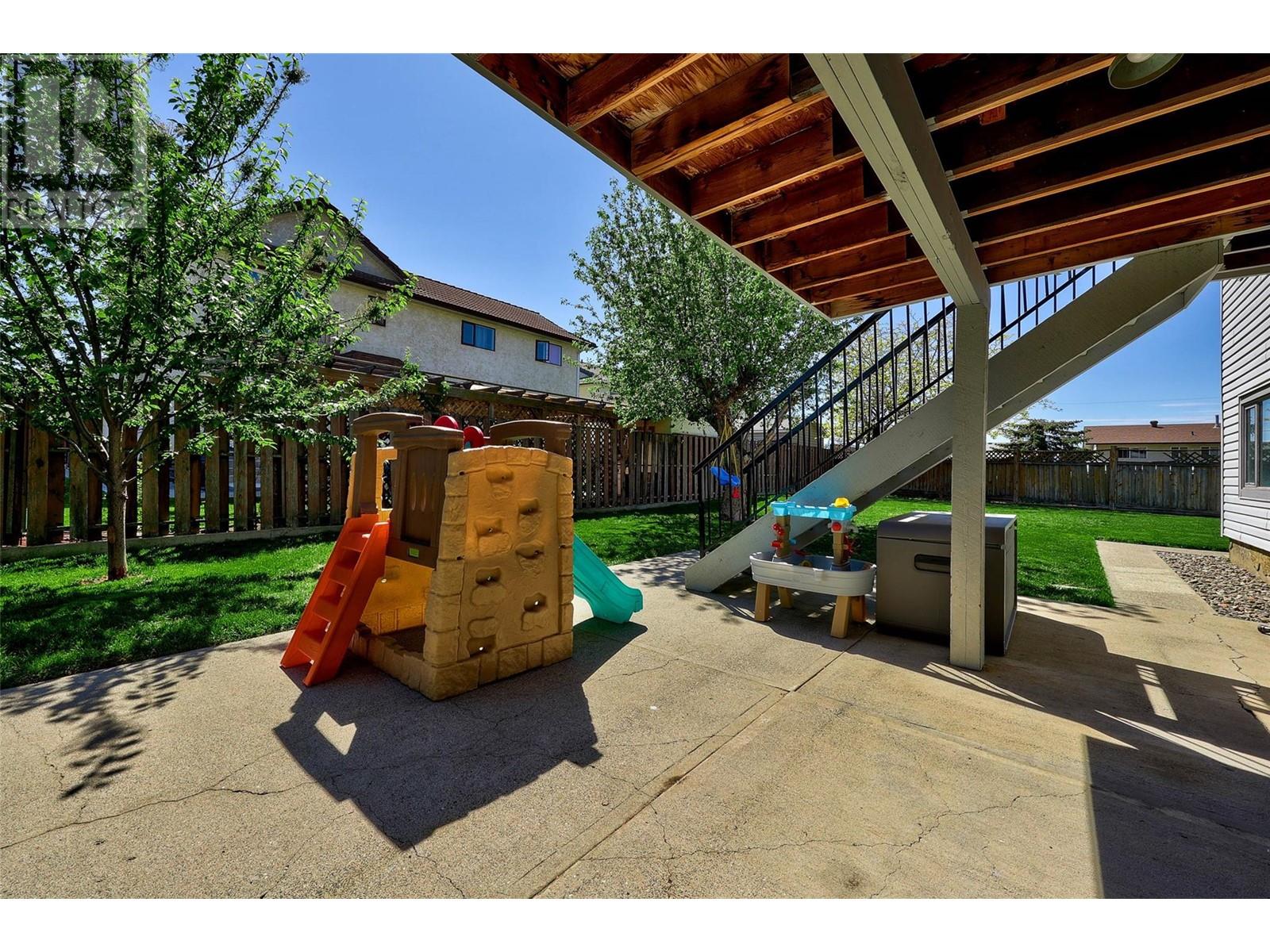 1425 Stratford Place, Kamloops, British Columbia  V2B 8E2 - Photo 38 - 10346569
