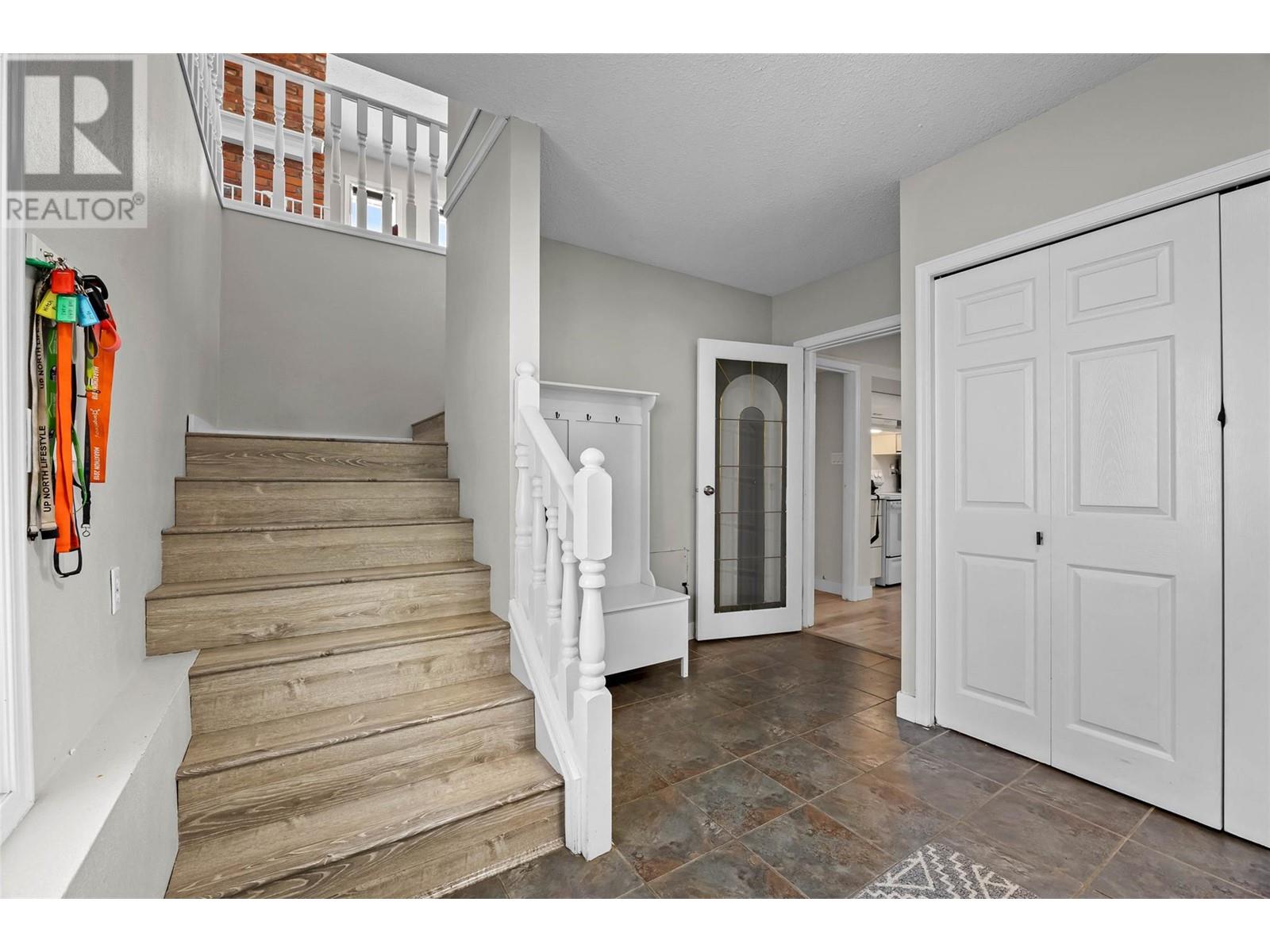 1425 Stratford Place, Kamloops, British Columbia  V2B 8E2 - Photo 6 - 10346569