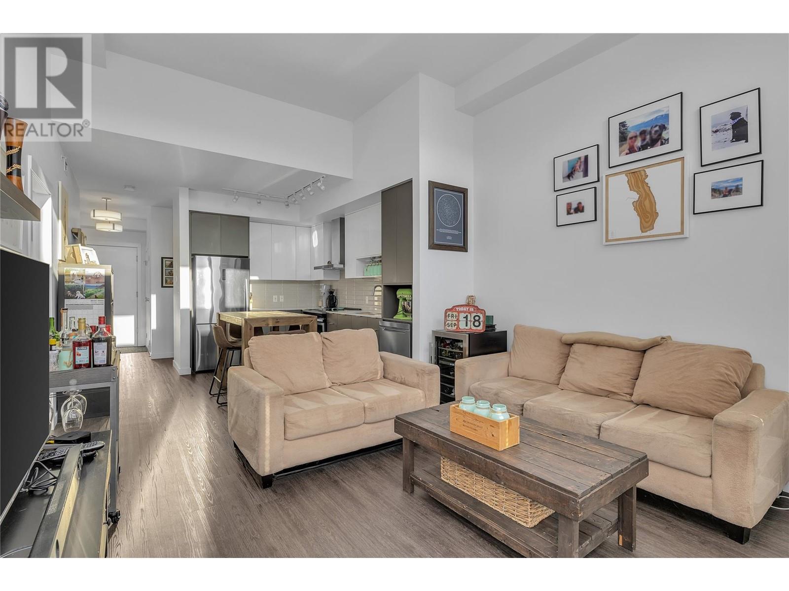 1800 Richter Street Unit# Ph12, Kelowna, British Columbia  V1Y 0G9 - Photo 6 - 10346568