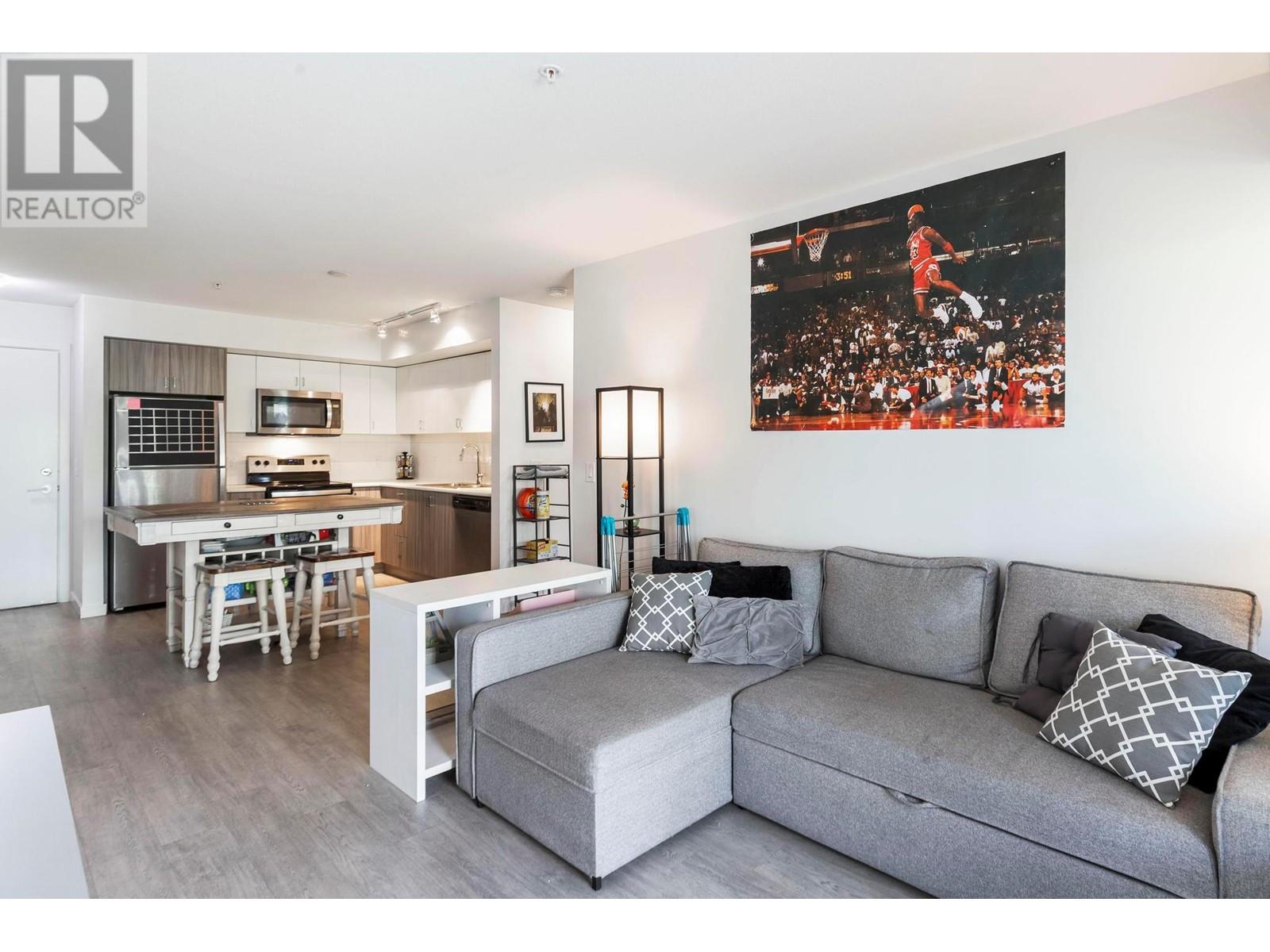 725 Academy Way Unit# 211, Kelowna, British Columbia  V1V 0B4 - Photo 1 - 10346408