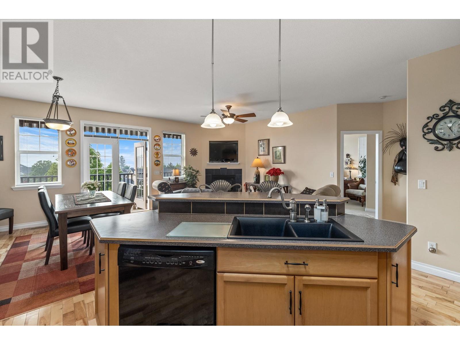 367 Mccarren Avenue, Kelowna, British Columbia  V1W 4W3 - Photo 11 - 10344697