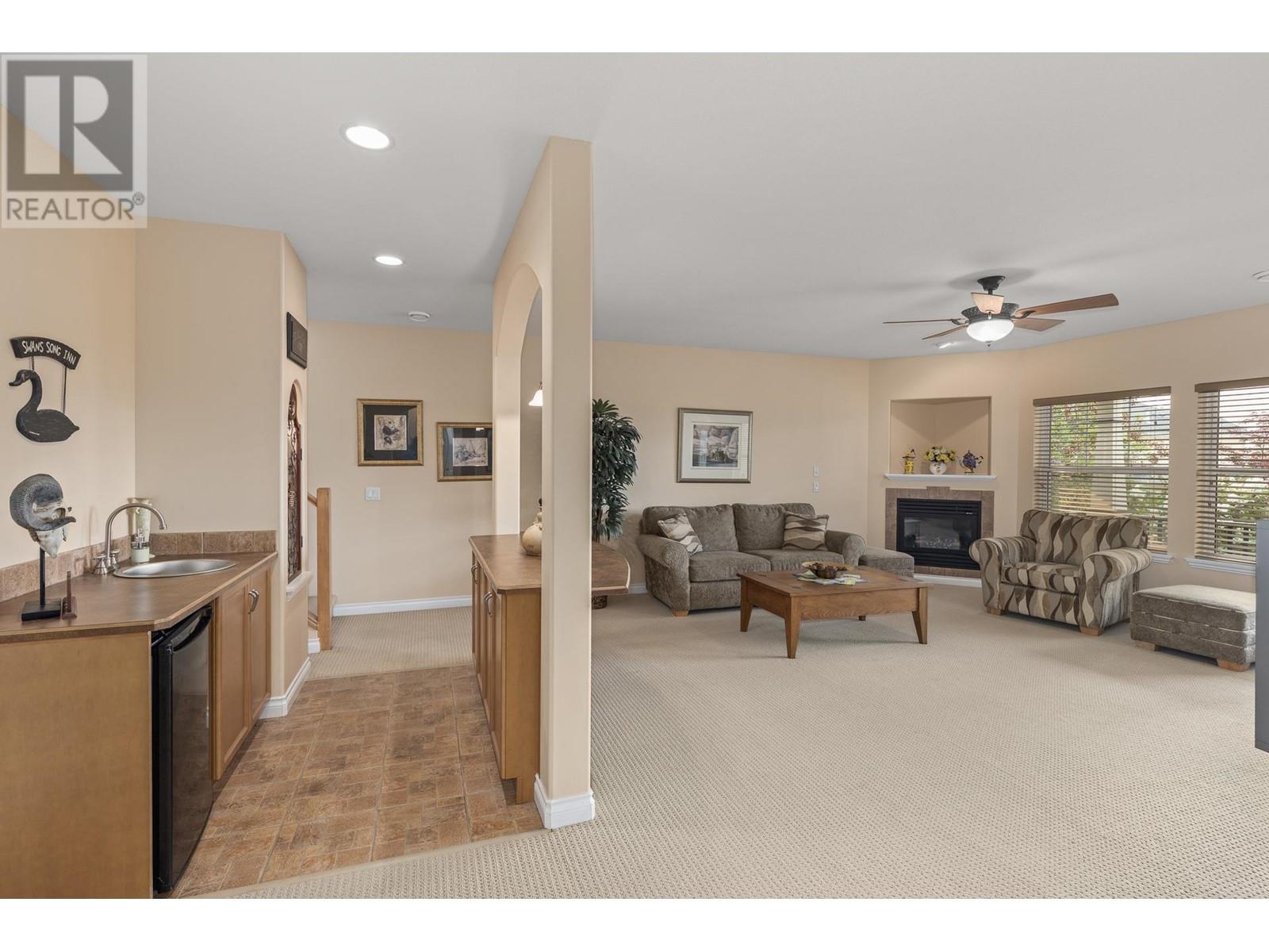 367 Mccarren Avenue, Kelowna, British Columbia  V1W 4W3 - Photo 26 - 10344697
