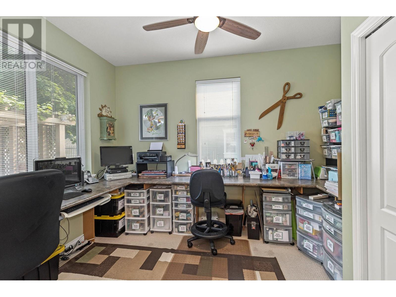 367 Mccarren Avenue, Kelowna, British Columbia  V1W 4W3 - Photo 3 - 10344697