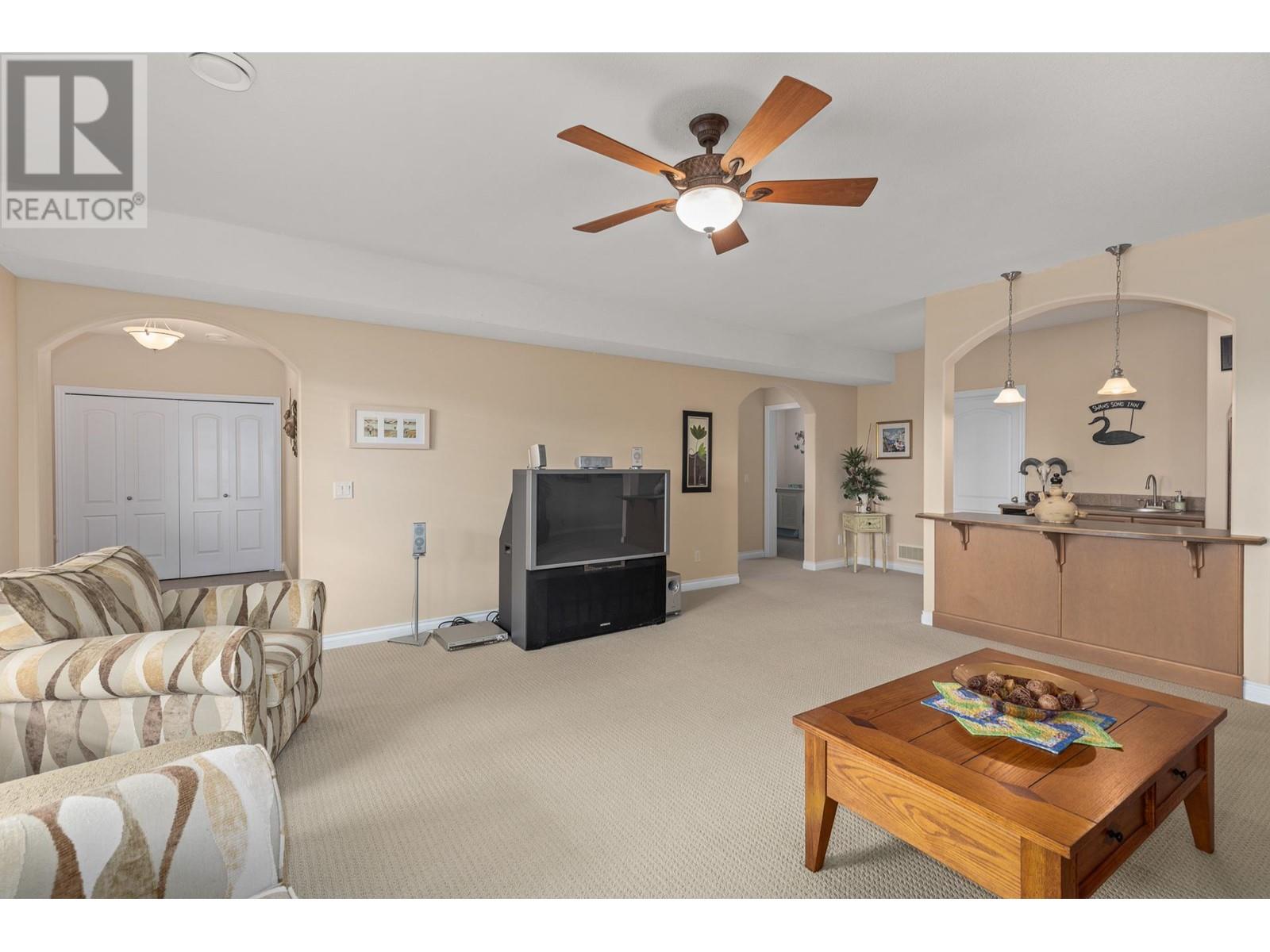 367 Mccarren Avenue, Kelowna, British Columbia  V1W 4W3 - Photo 31 - 10344697
