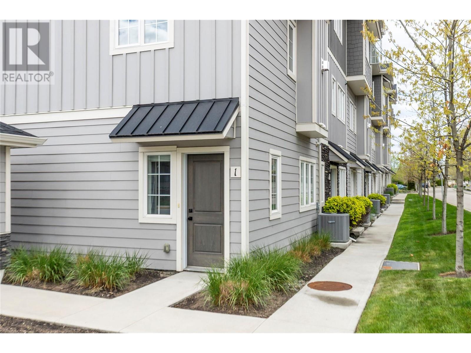 644 Lequime Road Unit# 1, Kelowna, British Columbia  V1W 1A4 - Photo 1 - 10346165