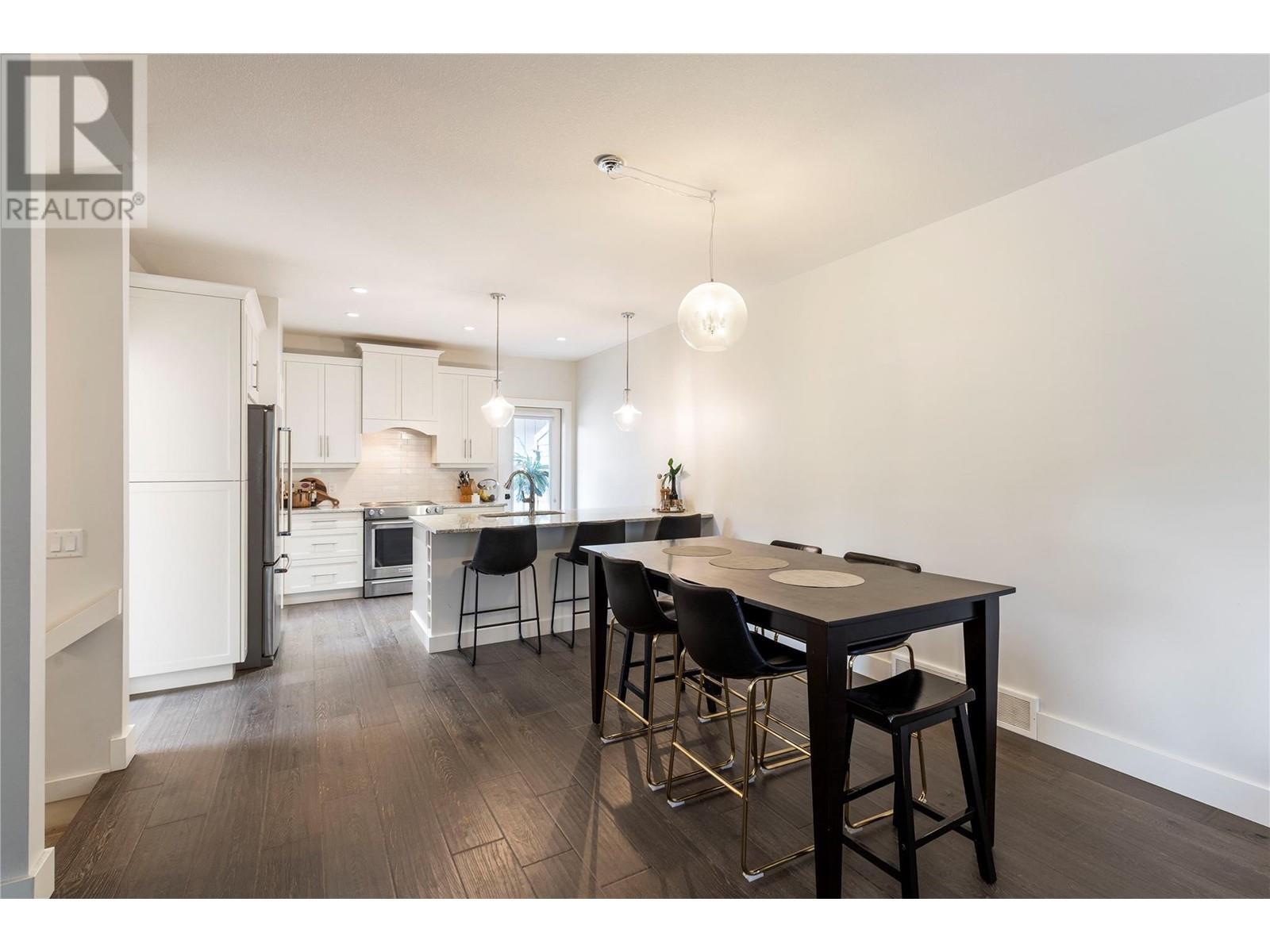 644 Lequime Road Unit# 1, Kelowna, British Columbia  V1W 1A4 - Photo 2 - 10346165
