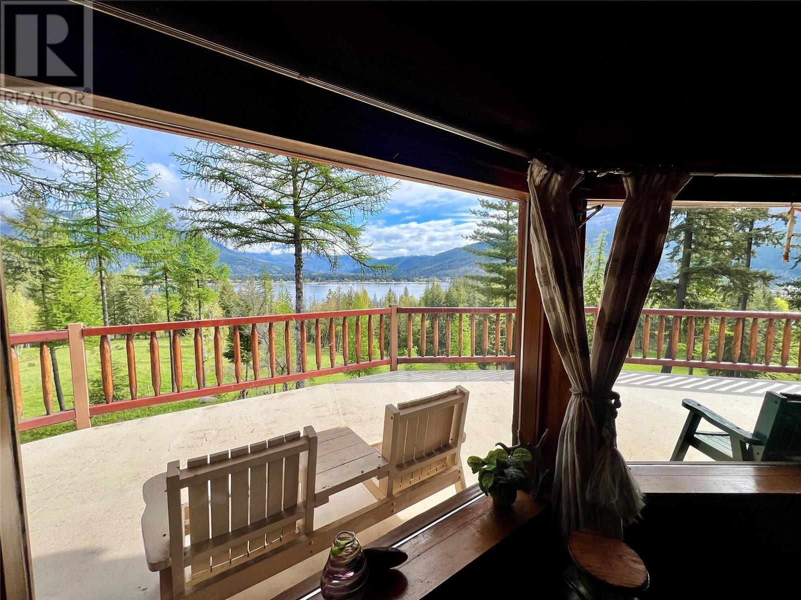 9898 Old Spallumcheen Road, Sicamous, British Columbia  V0E 2V3 - Photo 23 - 10346490