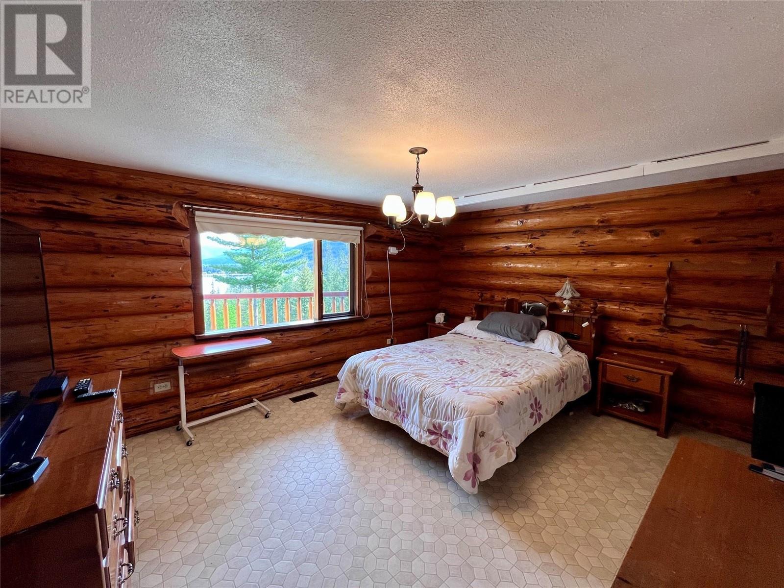 9898 Old Spallumcheen Road, Sicamous, British Columbia  V0E 2V3 - Photo 31 - 10346490