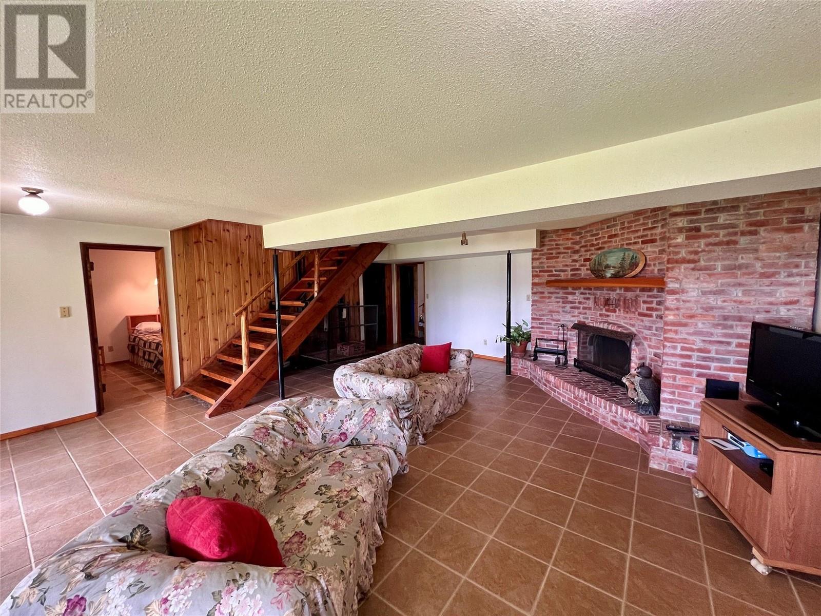 9898 Old Spallumcheen Road, Sicamous, British Columbia  V0E 2V3 - Photo 34 - 10346490
