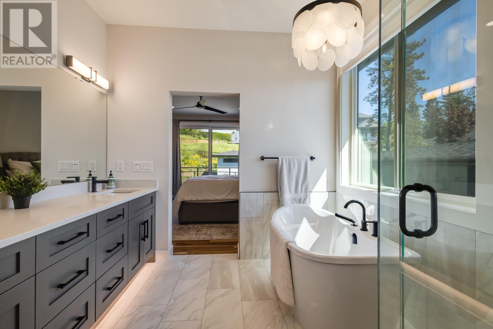 2834 Canyon Crest Drive, West Kelowna, British Columbia  V4T 0E3 - Photo 21 - 10320653