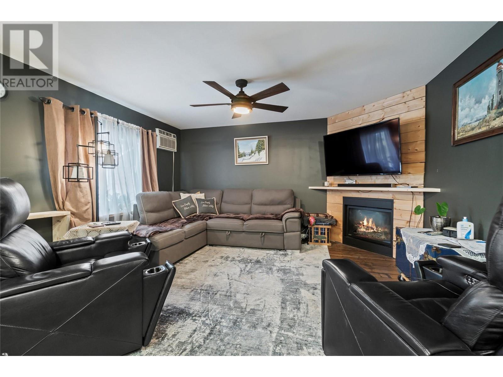 3402 24a Avenue, Vernon, British Columbia  V1T 1M3 - Photo 13 - 10346251