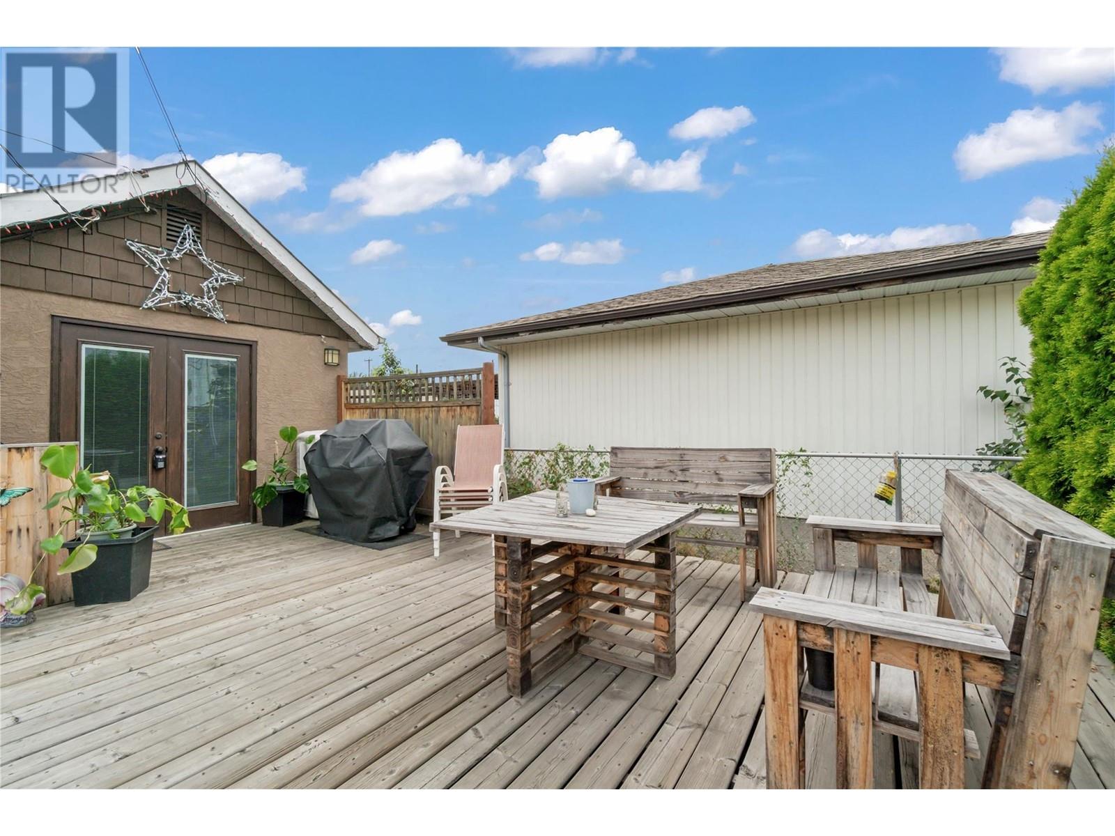 3402 24a Avenue, Vernon, British Columbia  V1T 1M3 - Photo 3 - 10346251