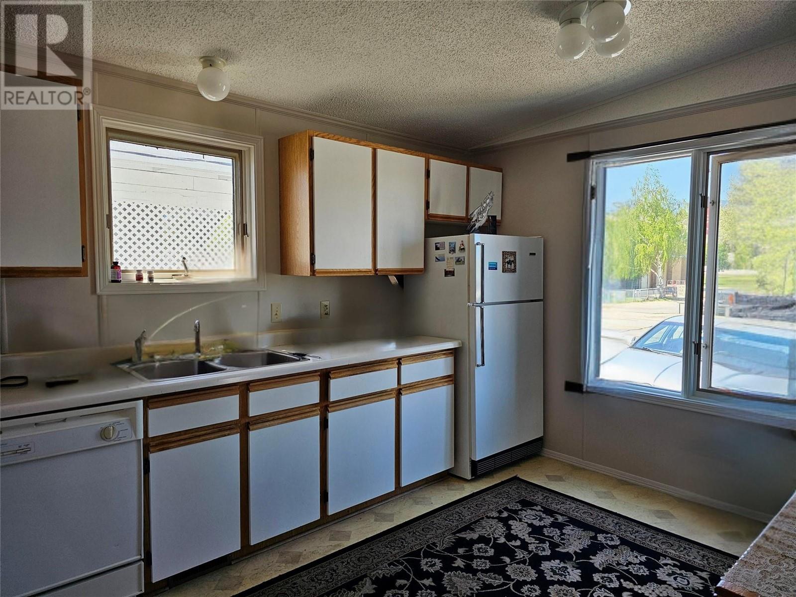 6677 Park Drive Unit# 29, Oliver, British Columbia  V0H 1T0 - Photo 2 - 10346166