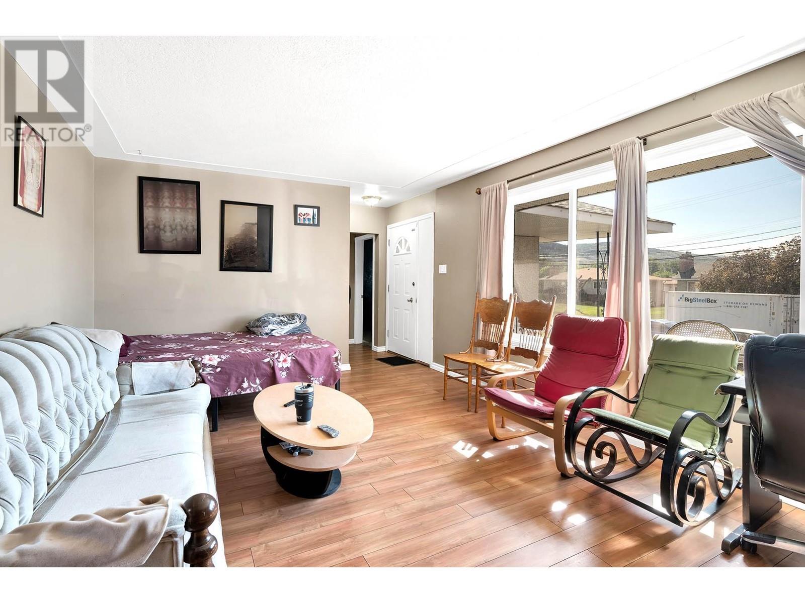 740 10 Street, Kamloops, British Columbia  V2B 2Z7 - Photo 8 - 10346504