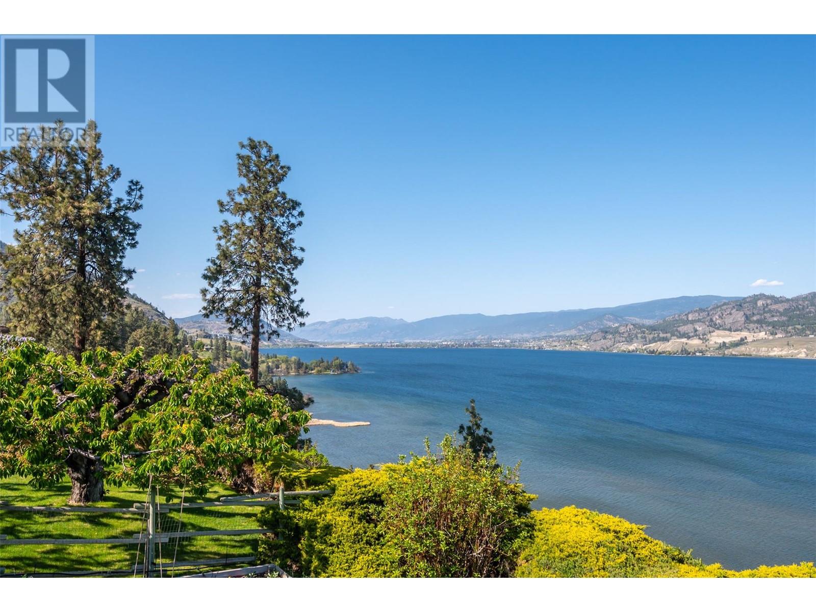 484 Pineview Drive, Kaleden, British Columbia  V0H 1K0 - Photo 29 - 10346457