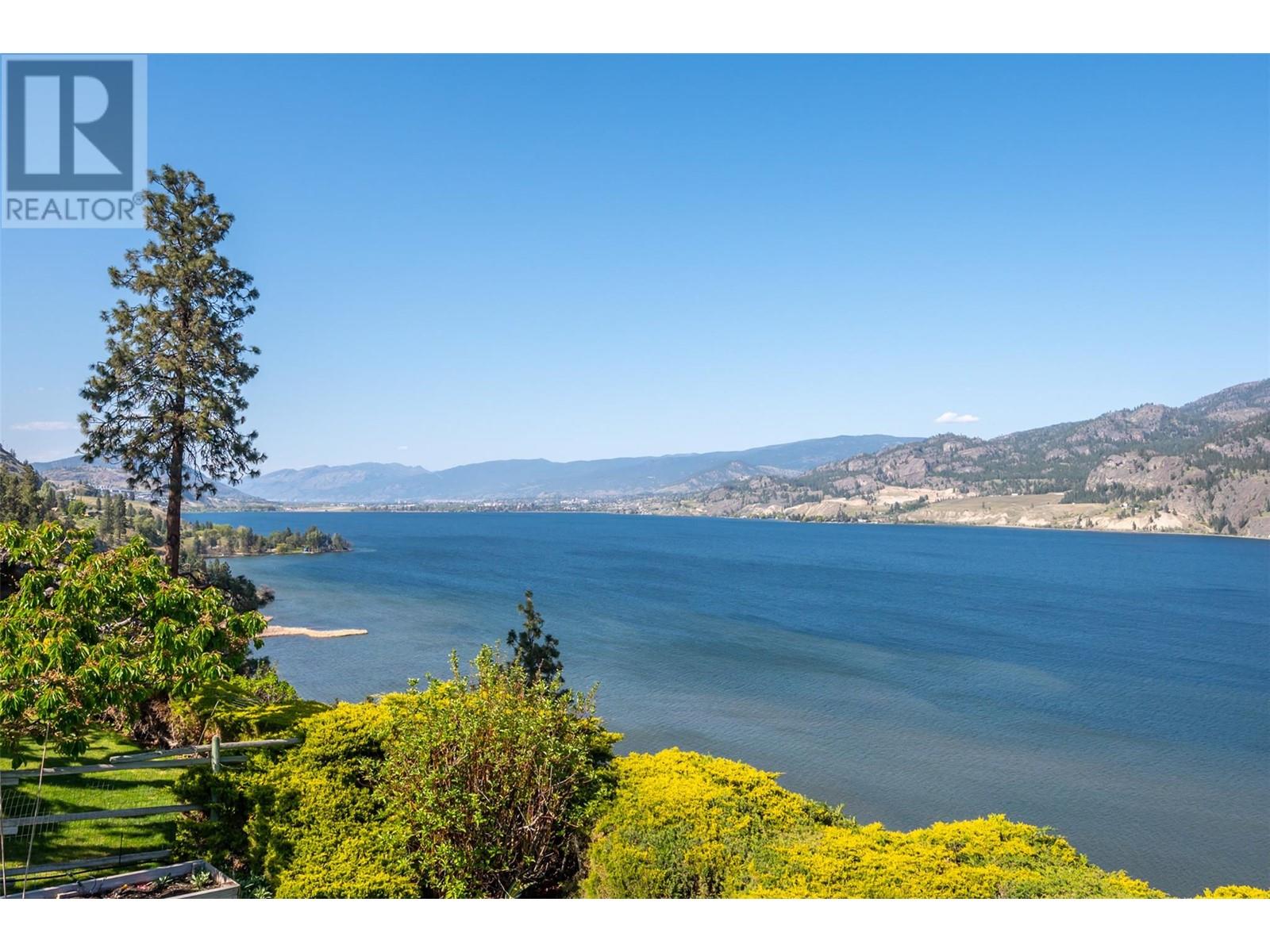 484 Pineview Drive, Kaleden, British Columbia  V0H 1K0 - Photo 30 - 10346457