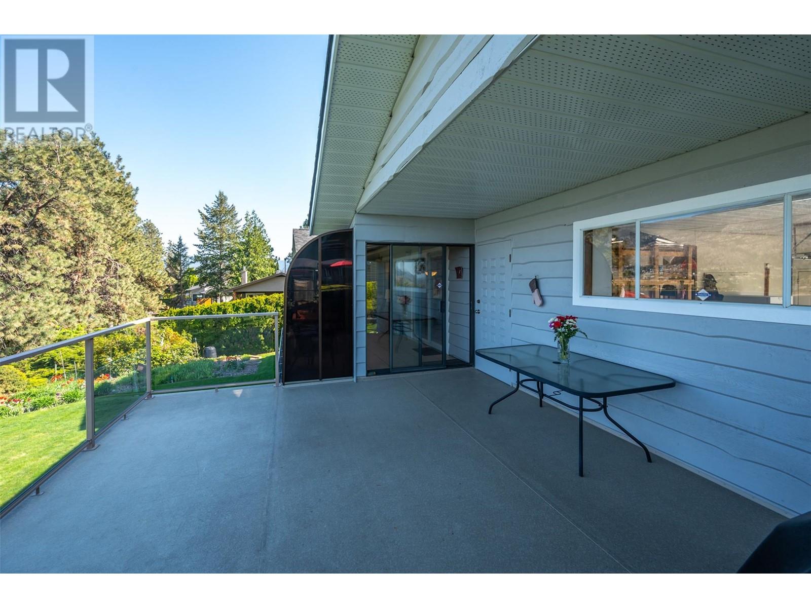 484 Pineview Drive, Kaleden, British Columbia  V0H 1K0 - Photo 36 - 10346457
