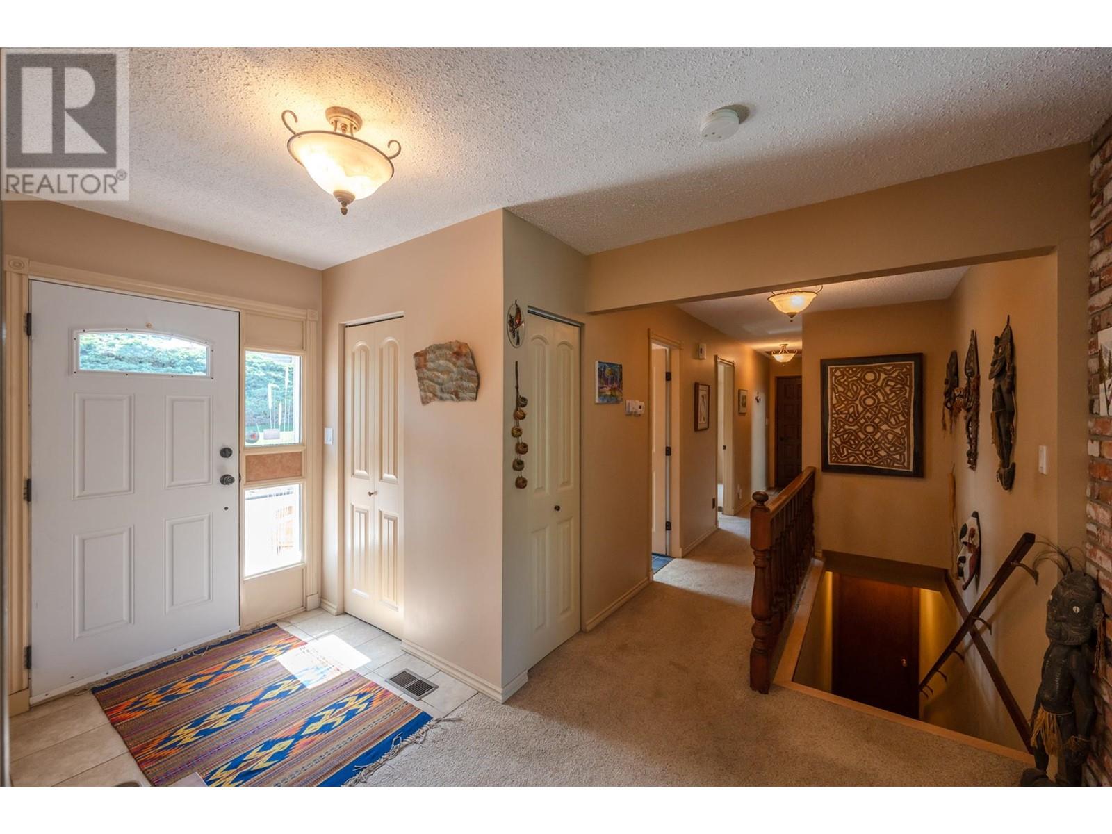 484 Pineview Drive, Kaleden, British Columbia  V0H 1K0 - Photo 43 - 10346457