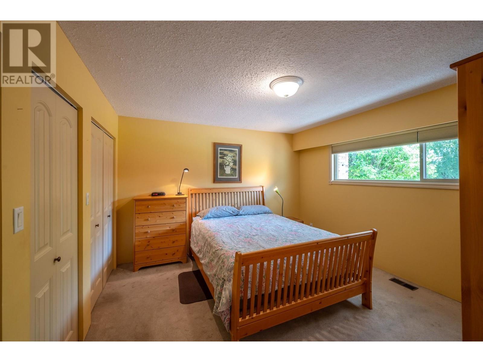 484 Pineview Drive, Kaleden, British Columbia  V0H 1K0 - Photo 44 - 10346457