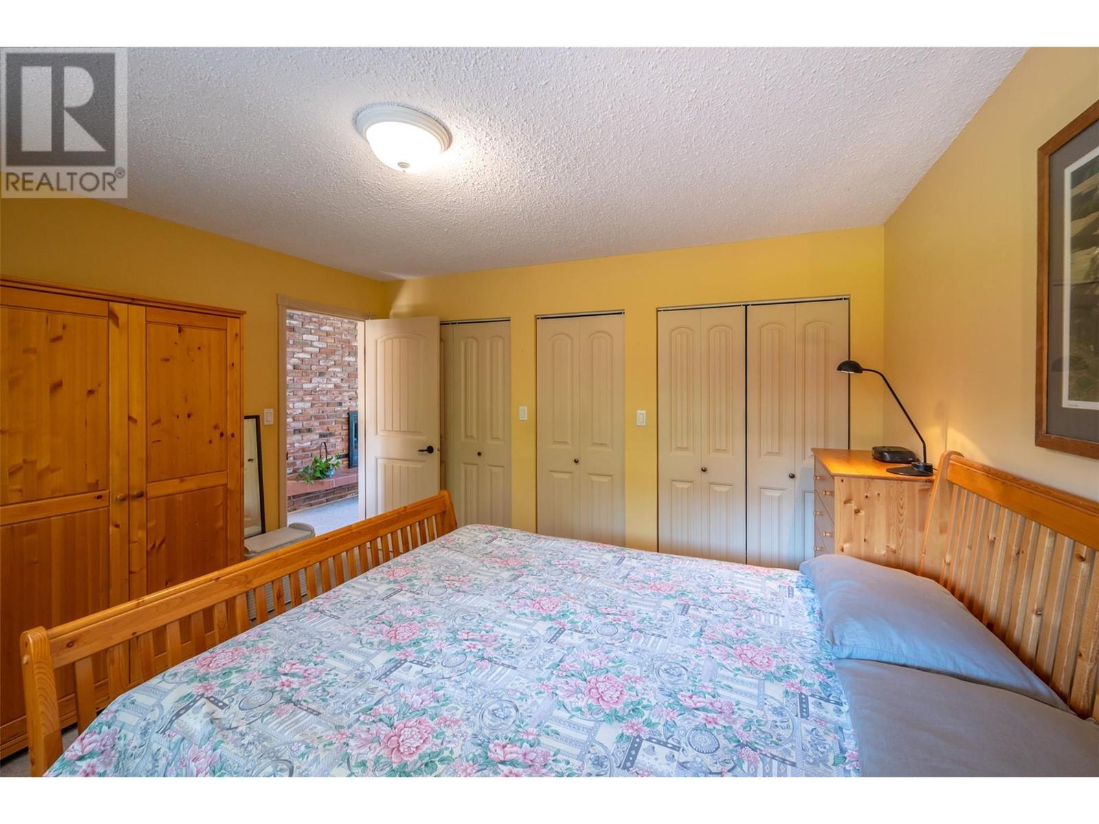 484 Pineview Drive, Kaleden, British Columbia  V0H 1K0 - Photo 46 - 10346457