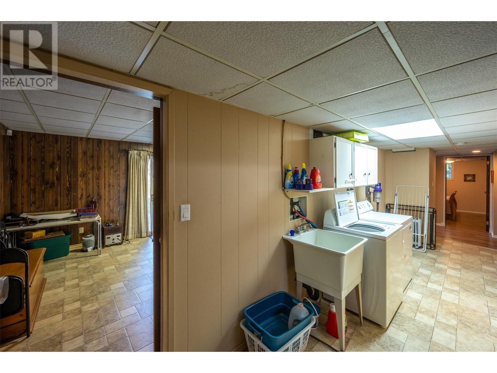 484 Pineview Drive, Kaleden, British Columbia  V0H 1K0 - Photo 60 - 10346457