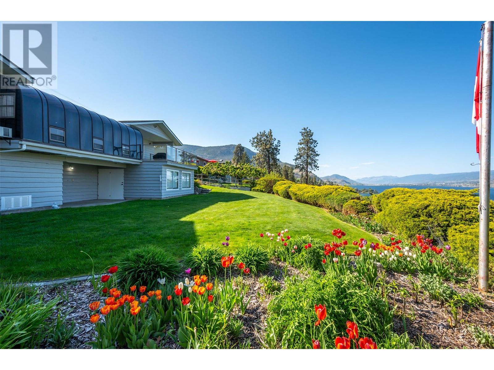 484 Pineview Drive, Kaleden, British Columbia  V0H 1K0 - Photo 64 - 10346457