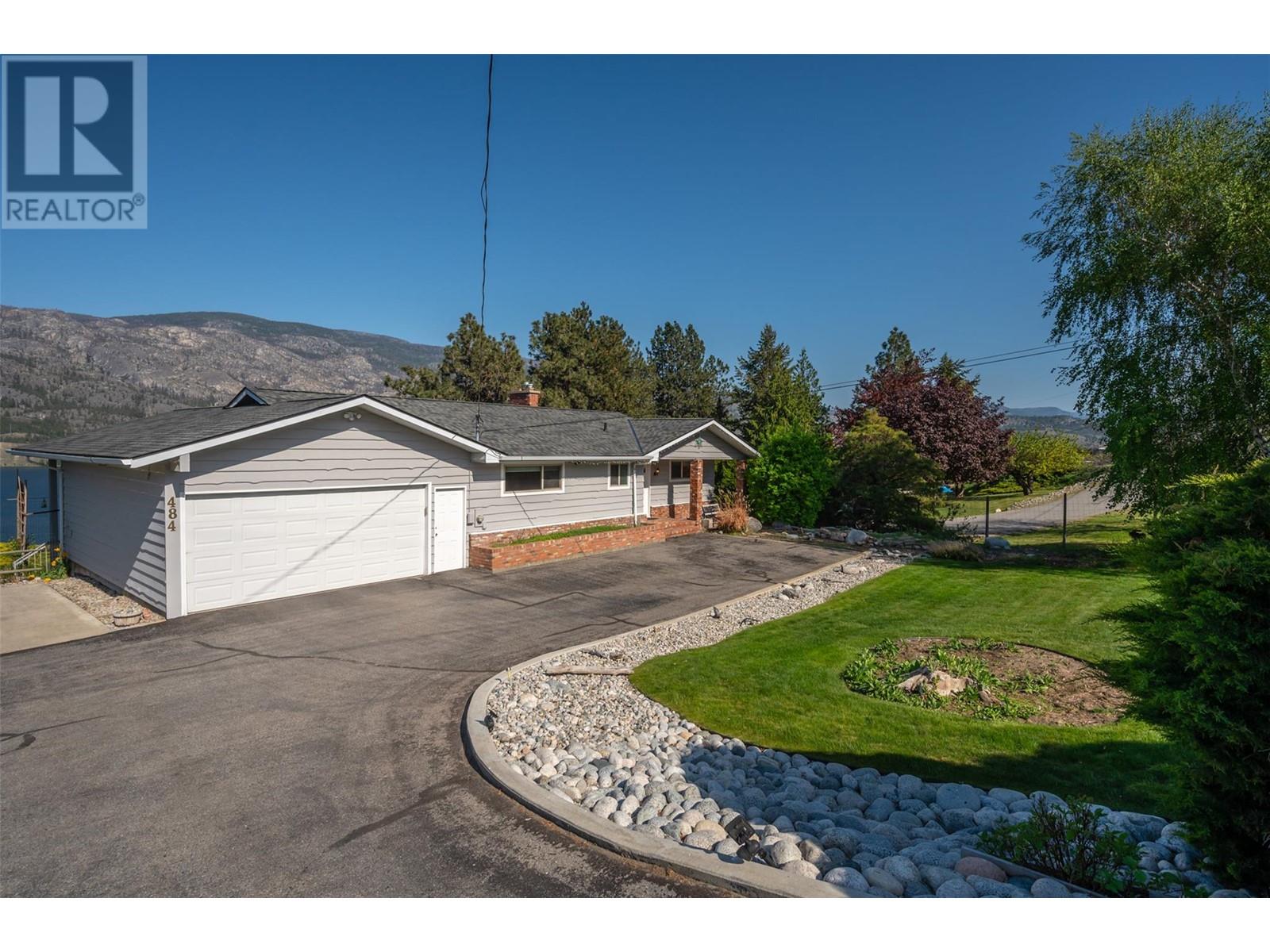 484 Pineview Drive, Kaleden, British Columbia  V0H 1K0 - Photo 74 - 10346457