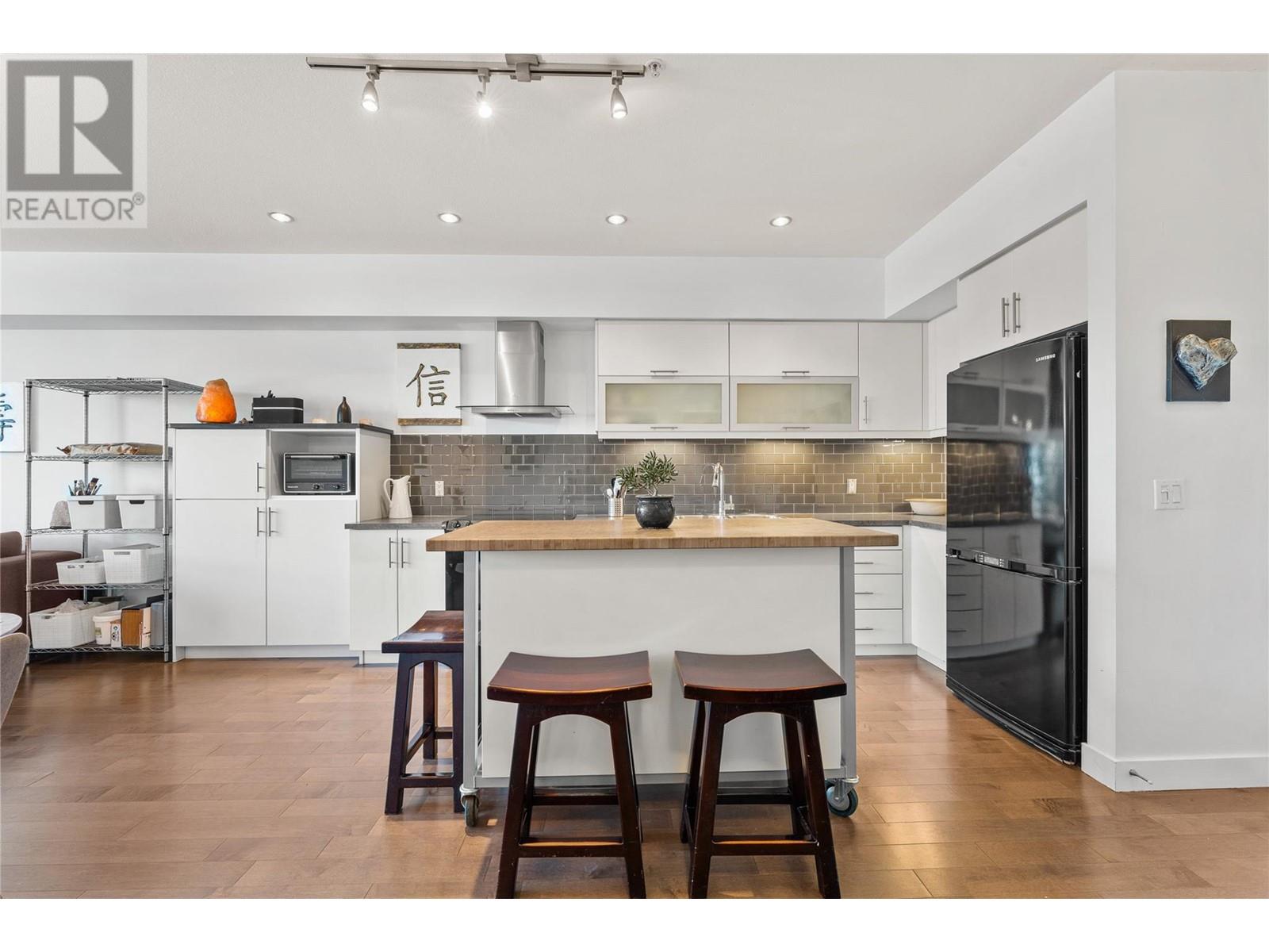 700 Martin Avenue Unit# 307, Kelowna, British Columbia  V1Y 6V3 - Photo 4 - 10346578
