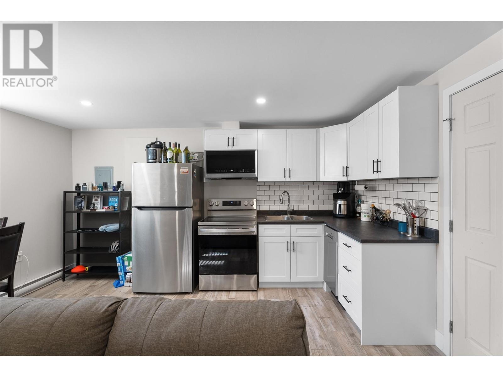 2274 Macintyre Place, Kamloops, British Columbia  V1S 1H7 - Photo 34 - 10346577