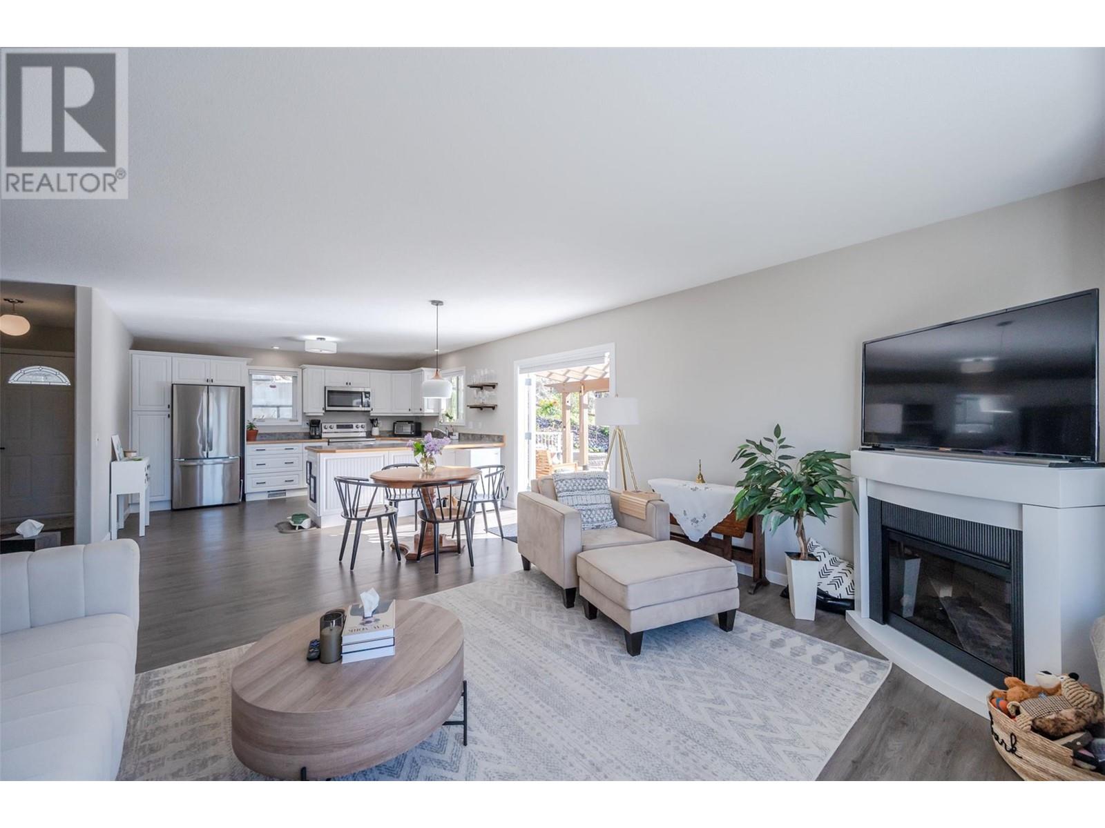 13424 Hermiston Drive, Summerland, British Columbia  V0H 1Z8 - Photo 7 - 10346651