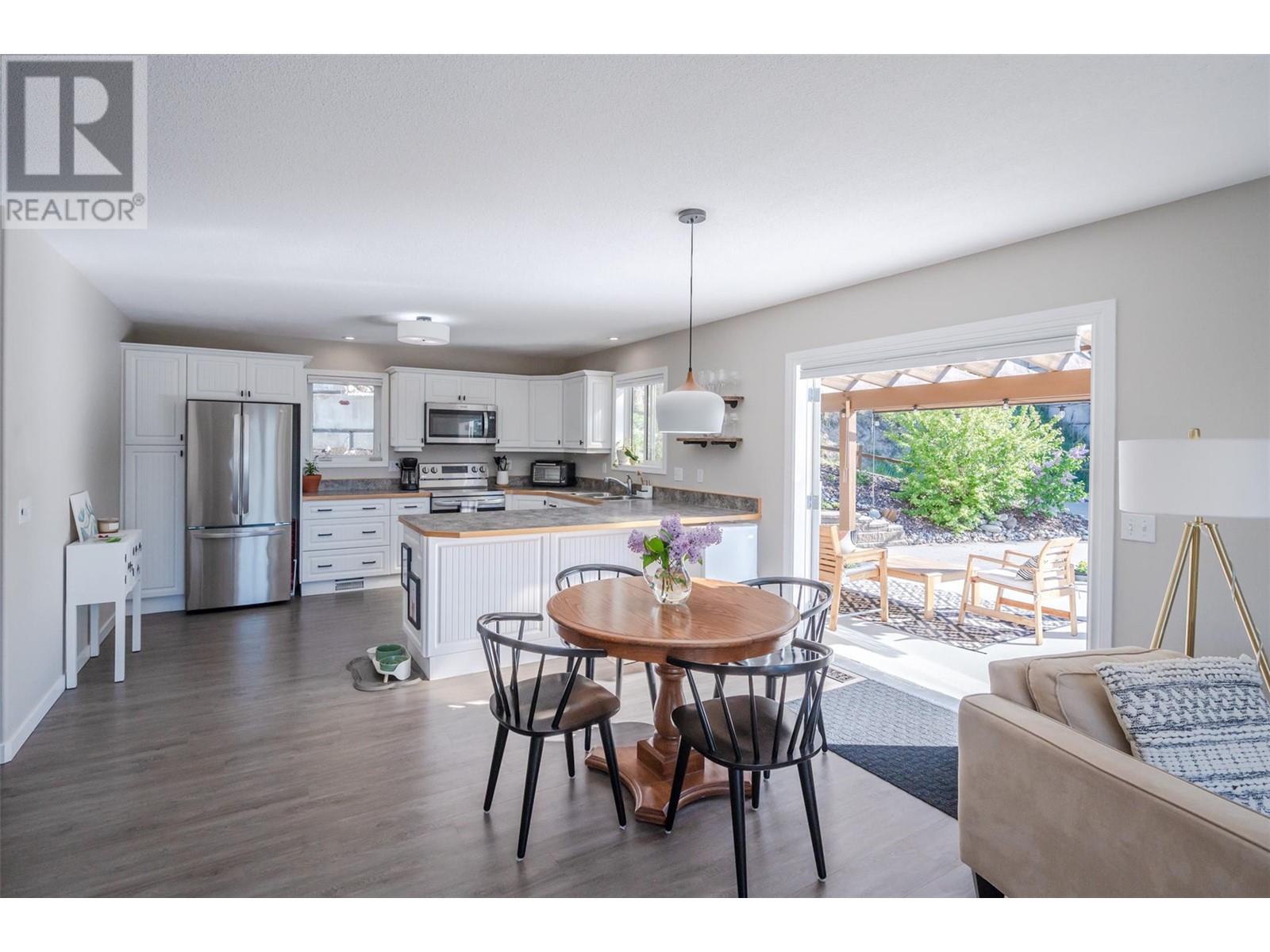 13424 Hermiston Drive, Summerland, British Columbia  V0H 1Z8 - Photo 8 - 10346651