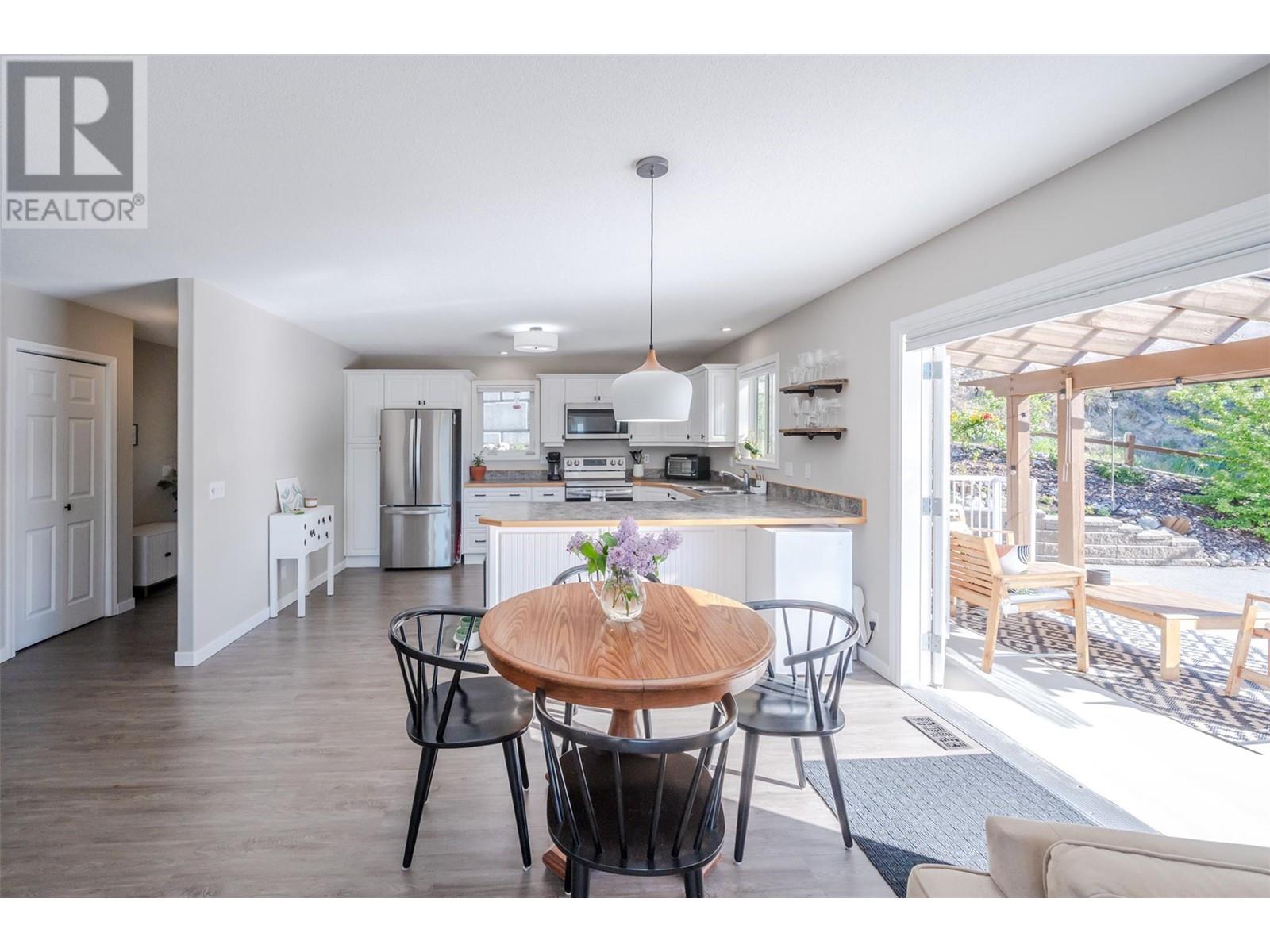 13424 Hermiston Drive, Summerland, British Columbia  V0H 1Z8 - Photo 9 - 10346651