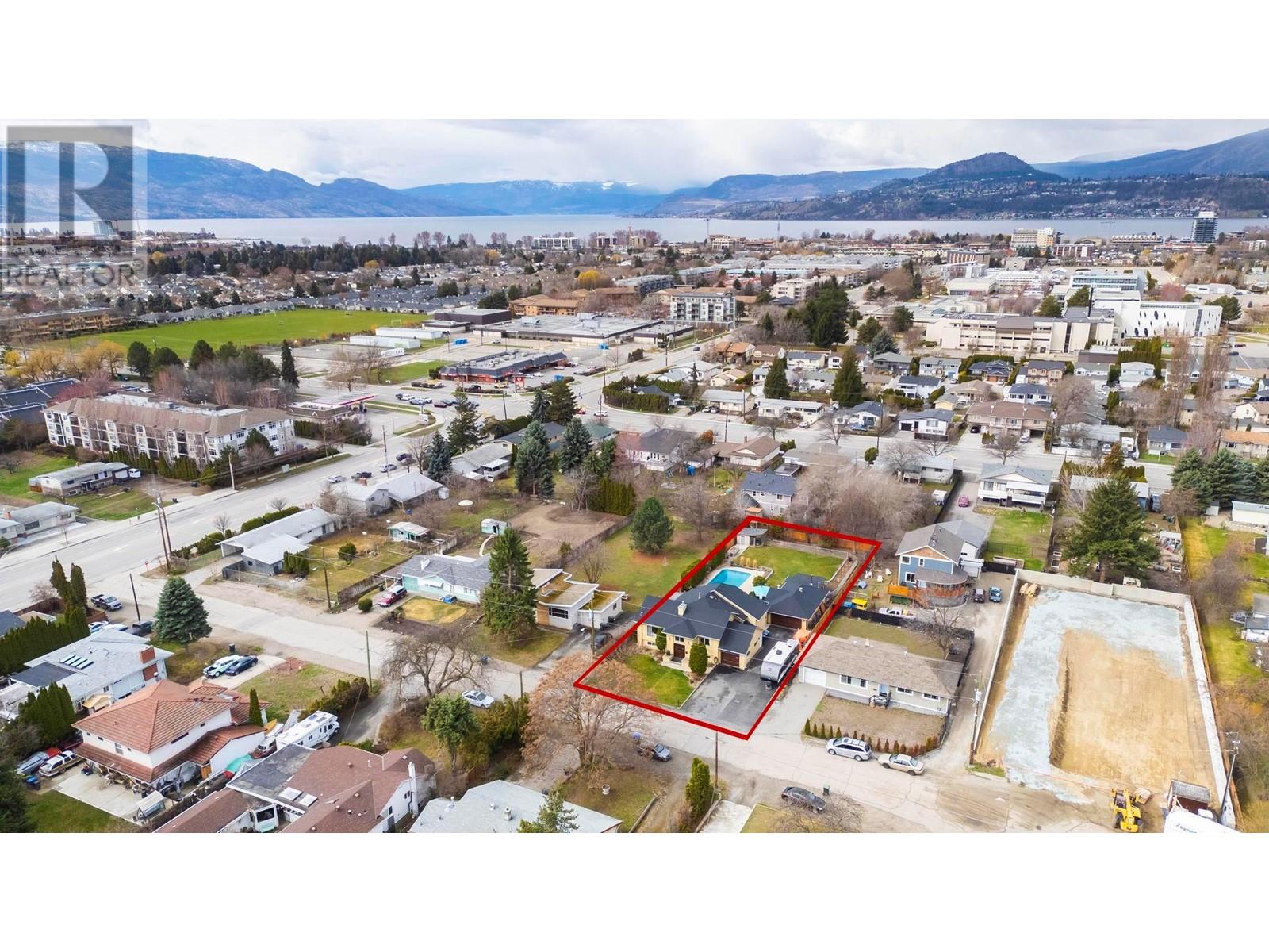 3050 Holland Road, Kelowna, British Columbia  V1W 3P8 - Photo 3 - 10346526