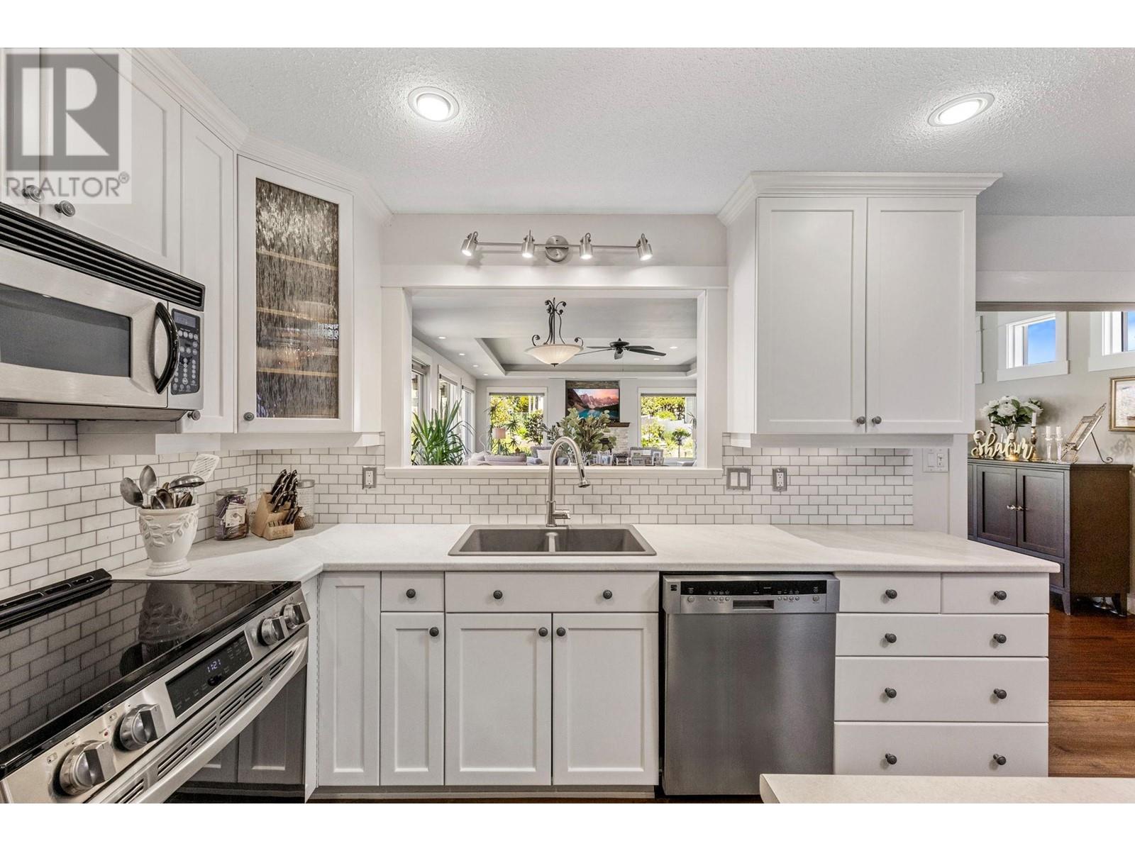 2150 Witt Road, West Kelowna, British Columbia  V4T 2C4 - Photo 11 - 10346498