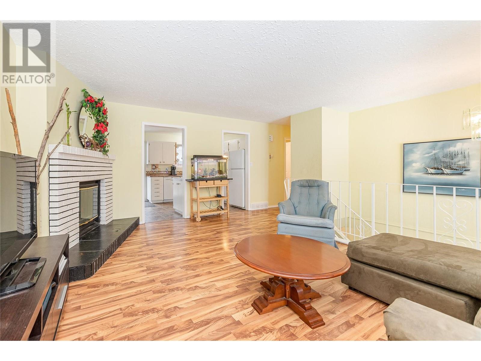 801 26 Street Se, Salmon Arm, British Columbia  V1E 2H6 - Photo 10 - 10346676