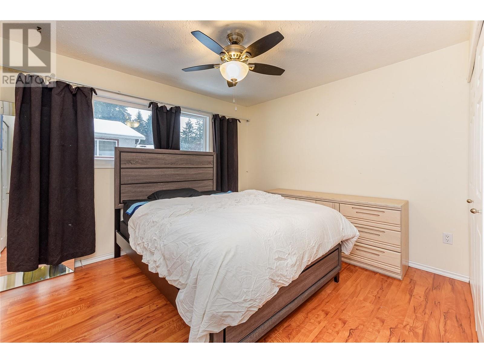 801 26 Street Se, Salmon Arm, British Columbia  V1E 2H6 - Photo 28 - 10346676